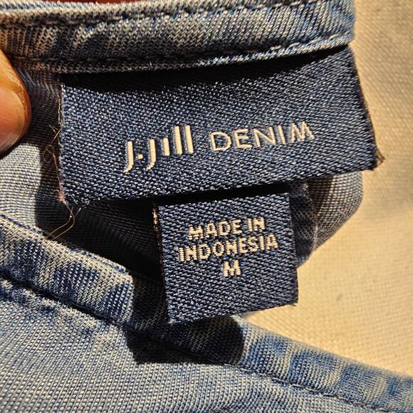 J Jill M Chambray Tank Top Sleeveless Scoop Neck Denim Blouse Travel Minimalist - Picture 7 of 10